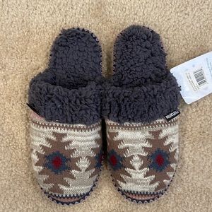 Stylish slippers new with tags